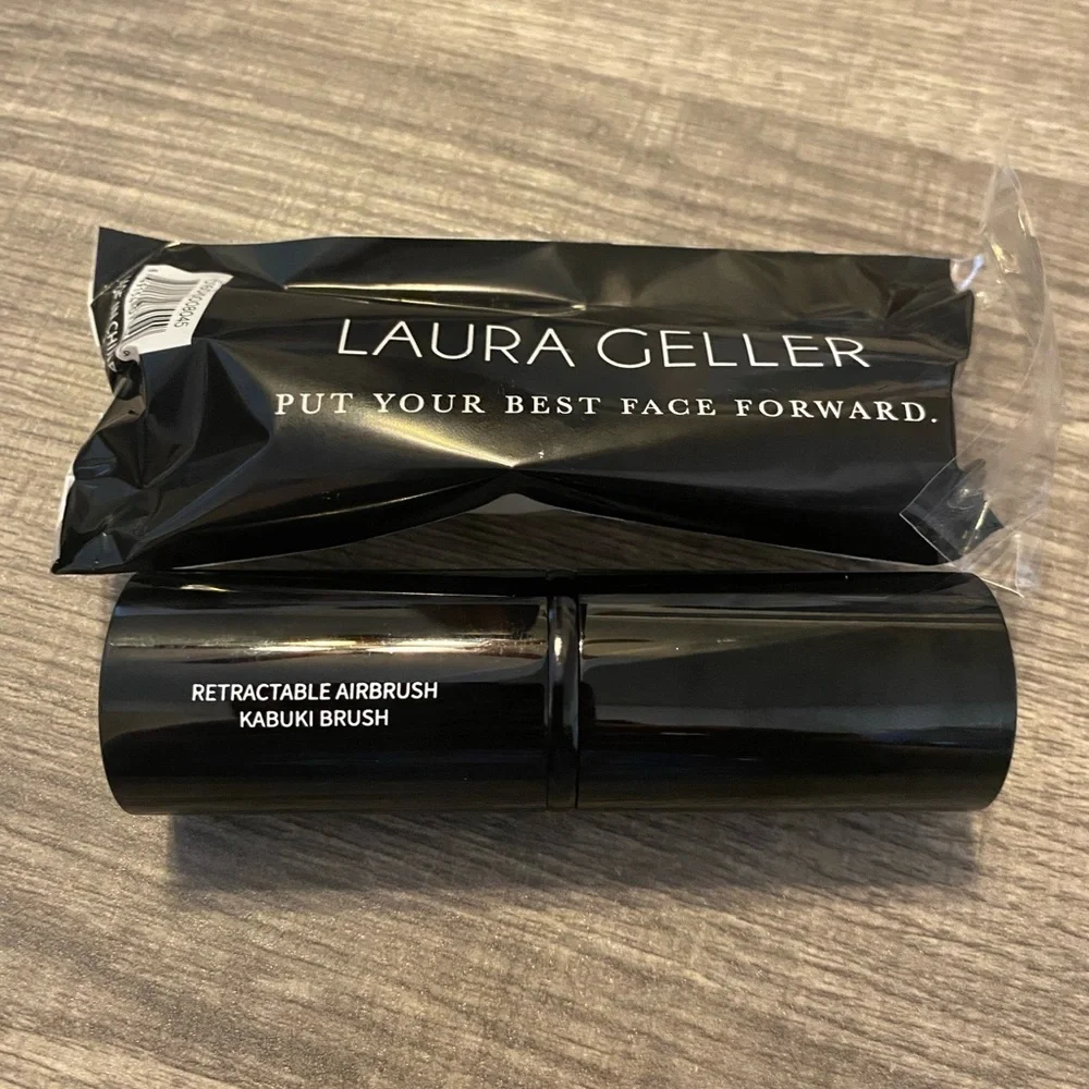 NEW - Laura Geller Retractable Airbrush Kabuki Brush